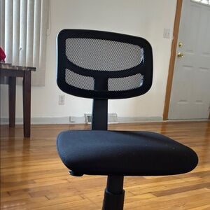 Sleek Black Mesh Office Chair
